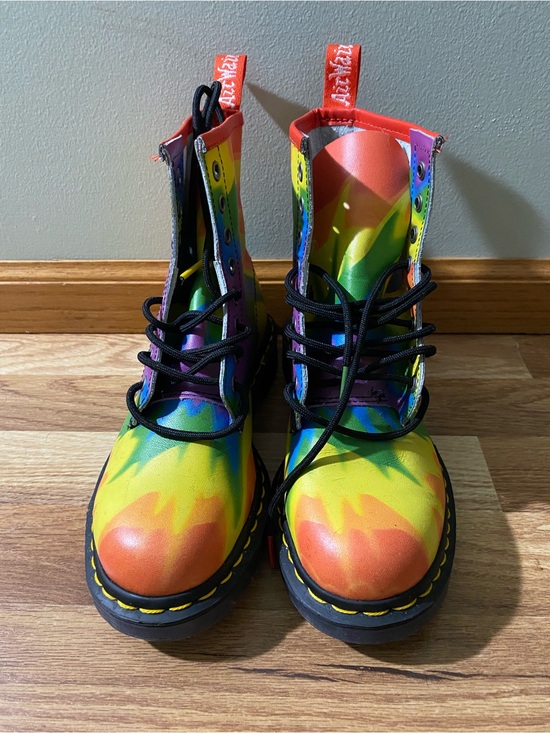 Dr. Martens Shoes - Doc Martens Colorful Tie-Dye Lace-Up Combat Boots New